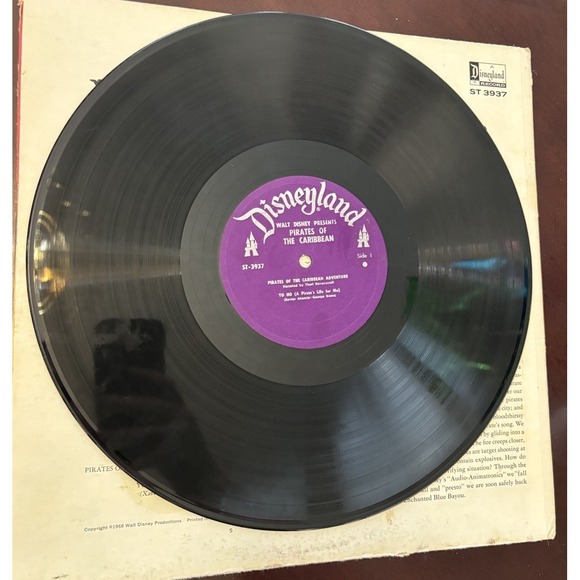 Walt Disney's 'Pirates of the Caribbean' 1968 Disneyland Record with Book #3937 - Picture 9 of 11